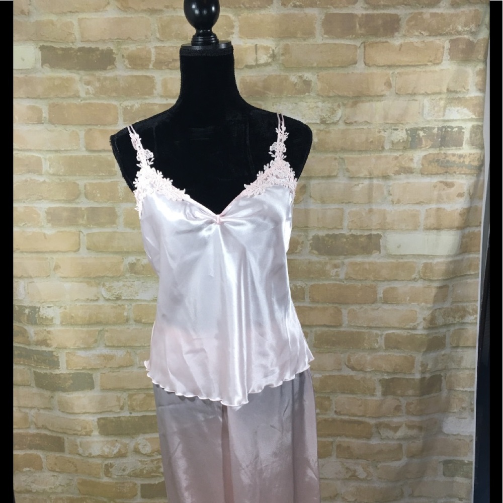 🆕Nine & Company Pink Pajamas Size L